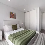 Modern & Quiet 2br 2 Baths 4 Balconies & Lift アパート