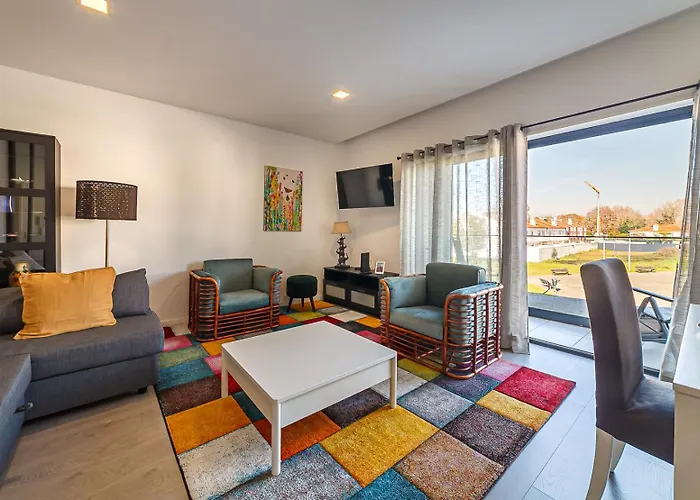 דירה Modern & Quiet 2br 2 Baths 4 Balconies & Lift Ílhavo